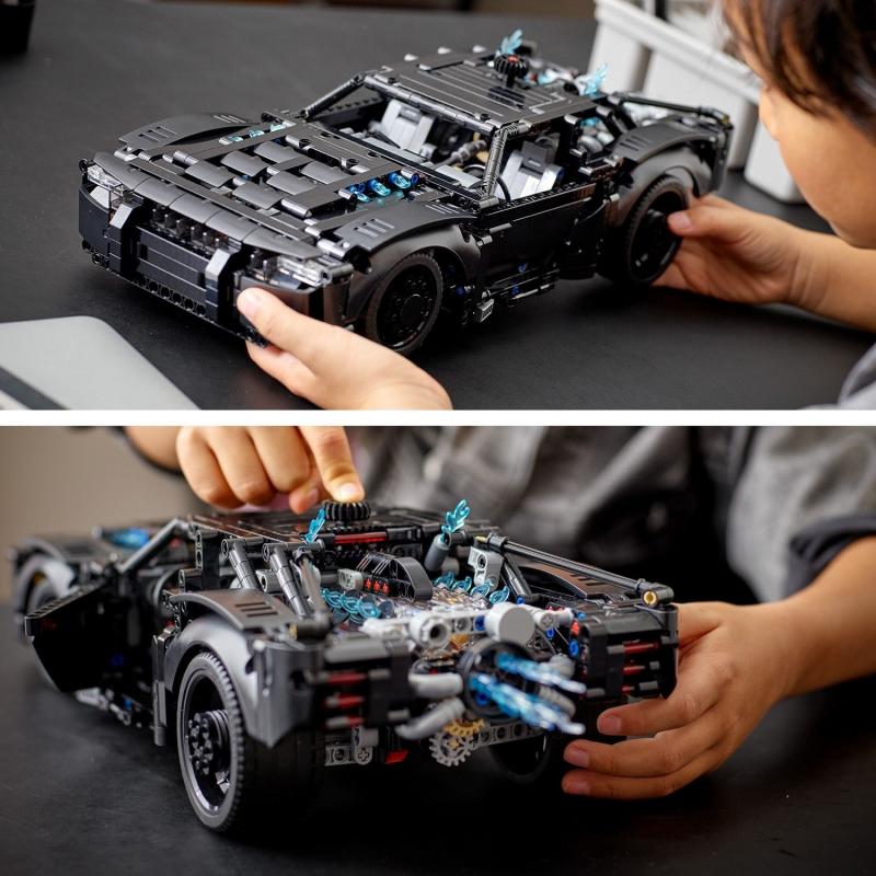 LEGO®%20Technic%20Batman%20–%20Batmobil%2042127