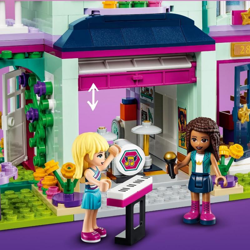 LEGO®%20Friends%20Andrea’nın%20Aile%20Evi%2041449%20