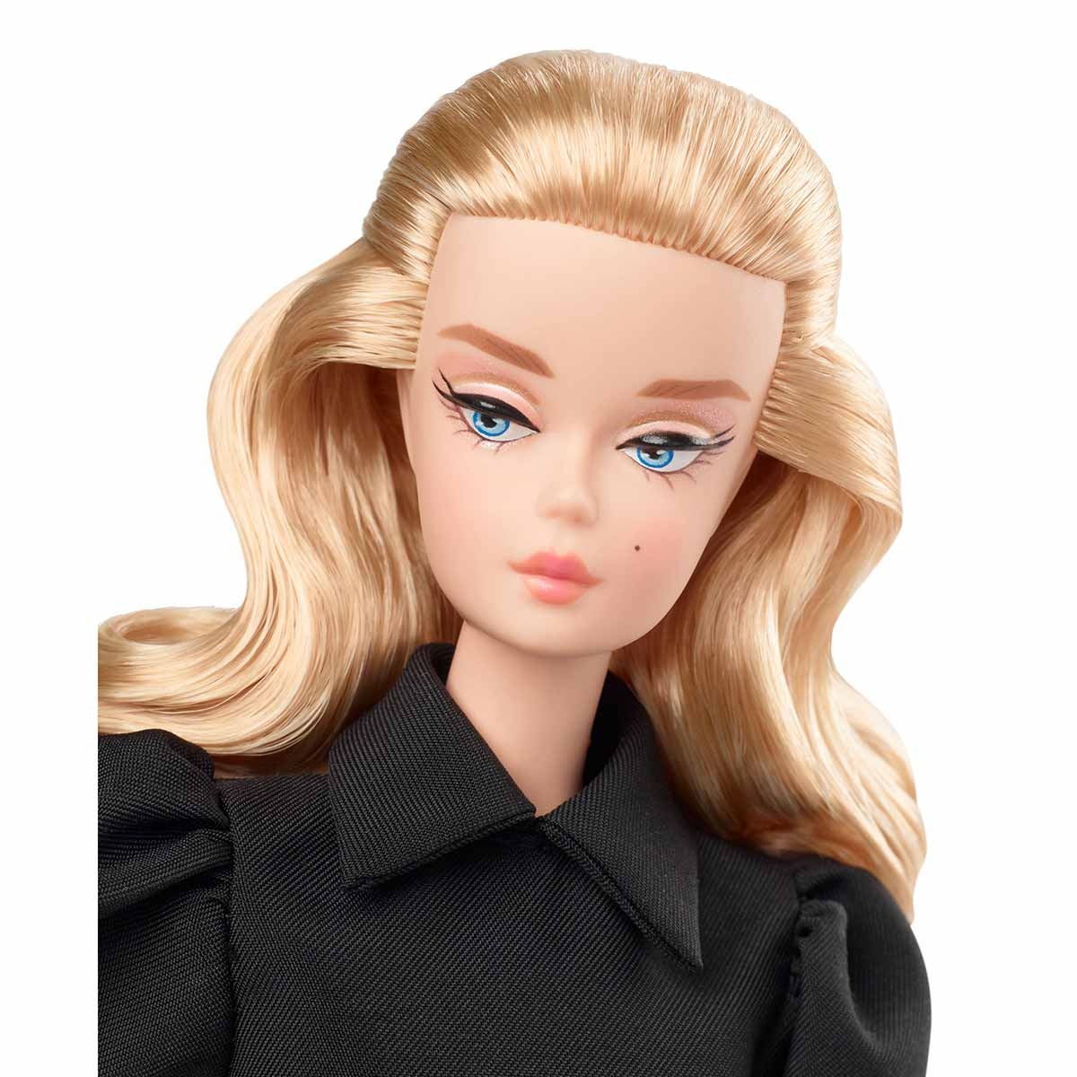 Barbie%20Siyahın%20Asaleti%20Bebeği%20GHT43