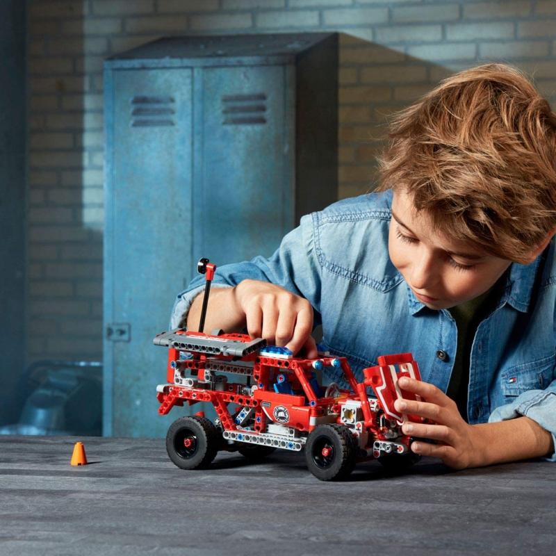 LEGO%20Technic%2042075%20İlk%20Müdahale%20Ekibi