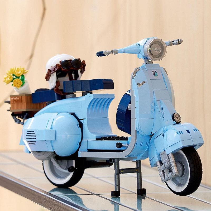 LEGO®%20Vespa%20125%2010298