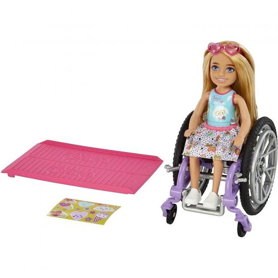 Barbie Tekerlekli Sandalyeli Chelsea Bebek