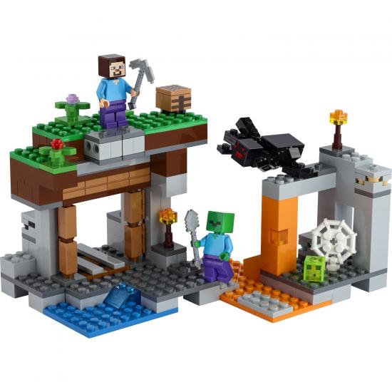 LEGO® Minecraft™ Terk Edilmiş Maden 21166