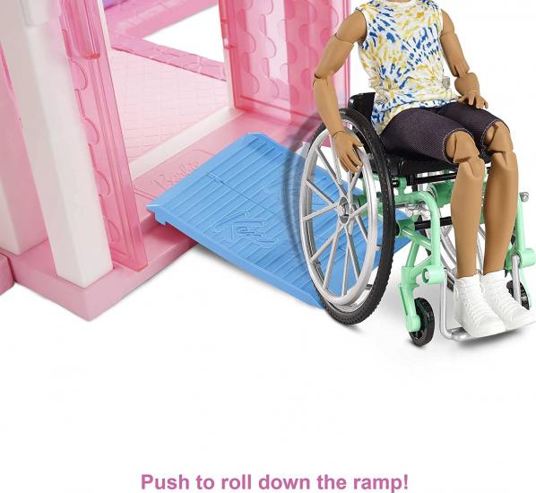 Barbie Tekerlekli Sandalyeli Ken Bebek