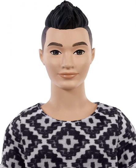 Barbie Yakışıklı Ken Bebekler Siyah-Beyaz Tişörtlü, Turuncu Şortlu  FXL62-DWK44